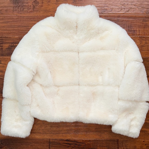 Crown & Ivy Kids Girls faux fur jacket coat, ivory, size large - Picture 1 of 10